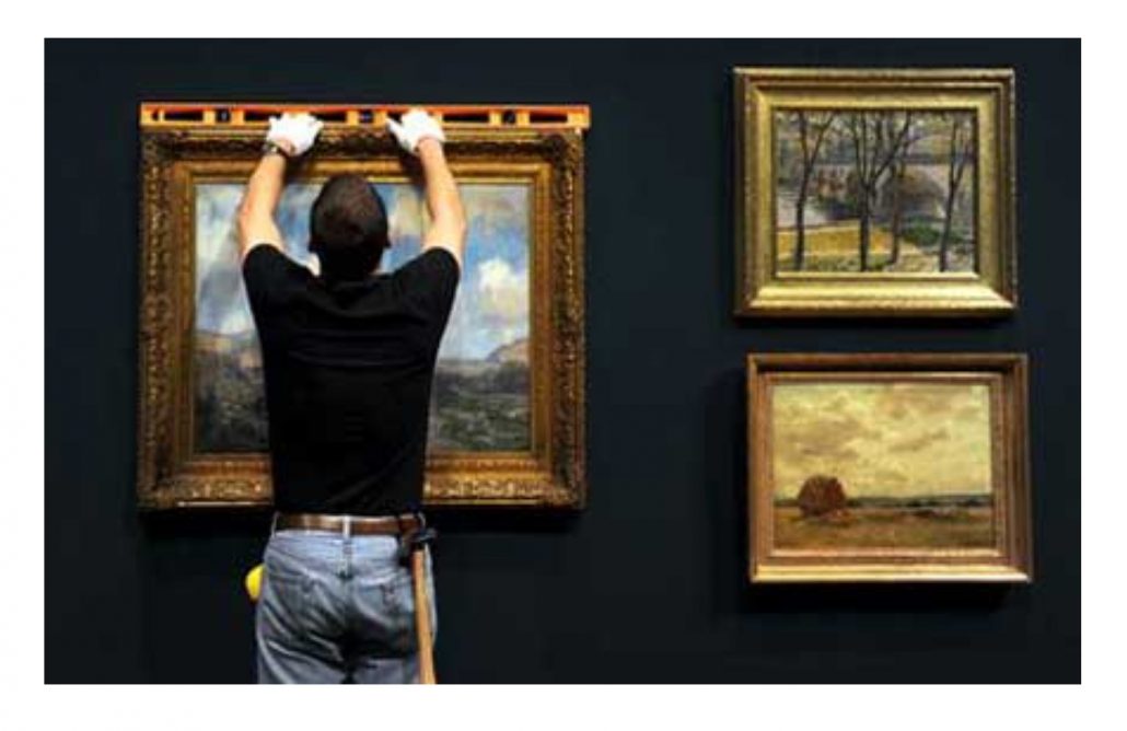 Art Hanging Service Destination Art